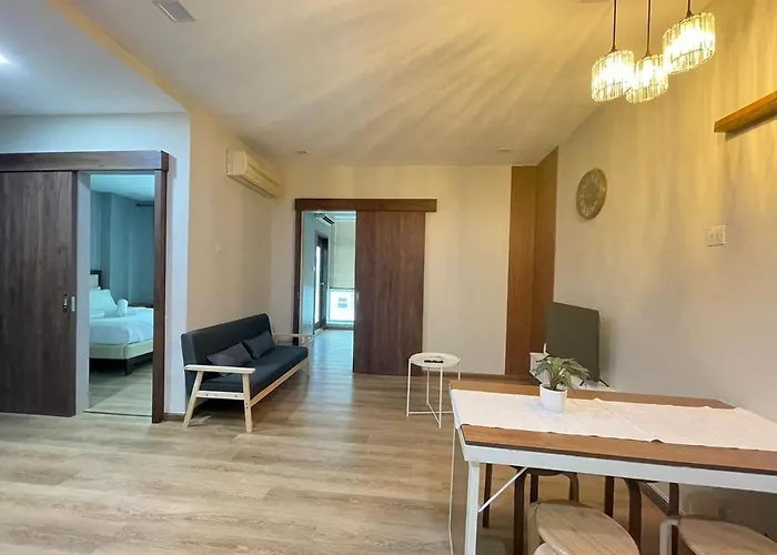 Parkview Service Apartment By Bonjour